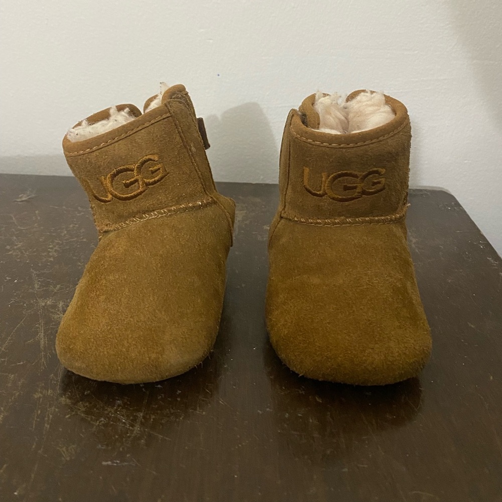 INFANT UGG BOOTS